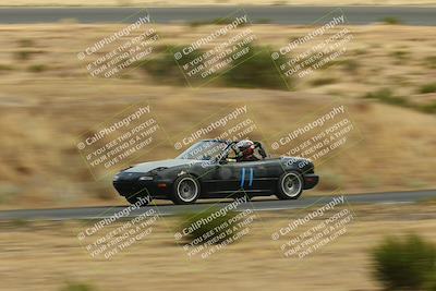 media/Jun-01-2025-CalClub SCCA (Sun) [[eae223c5dd]]/Group 1/Track Event 6/